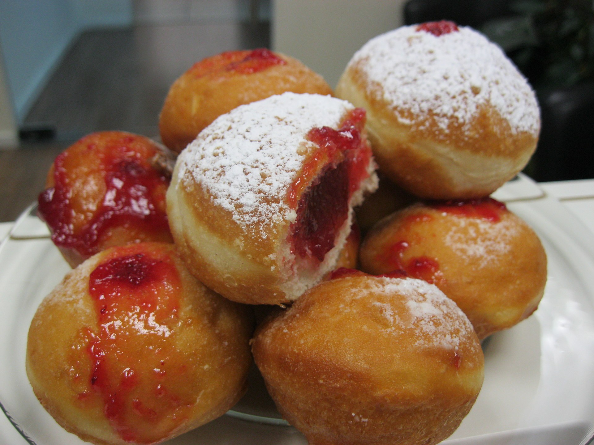 Sufganiyot (Jelly Donuts)